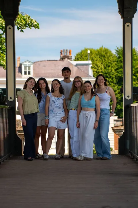 Team portraits, student association