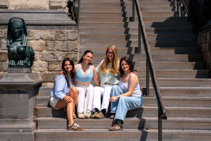 Team portraits, student association